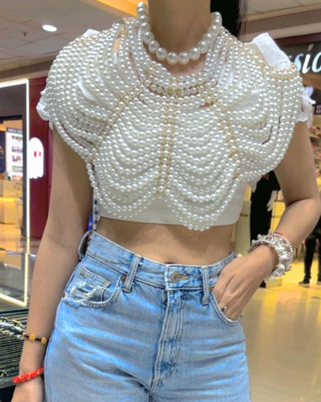 Pearl Pomp Cape