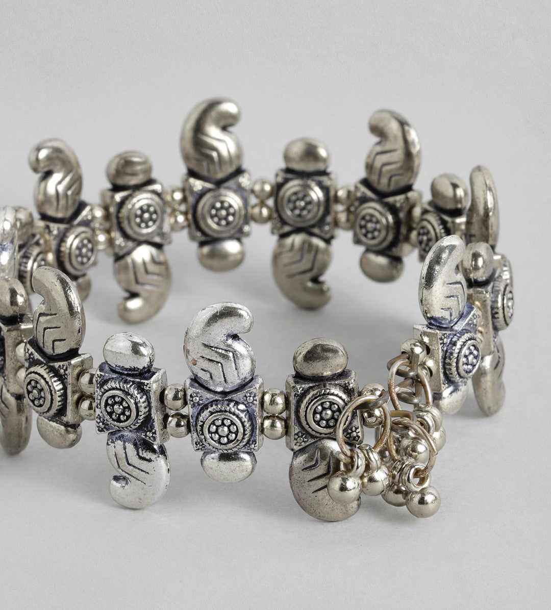 LAIDA Women Oxidised Silver-Plated Bracelet