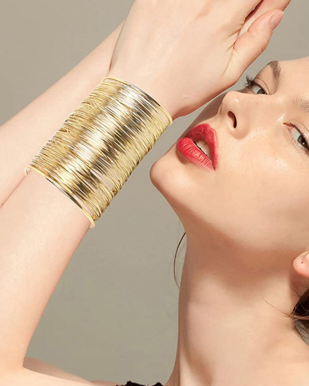 Golden Metalic Wire Handcuff