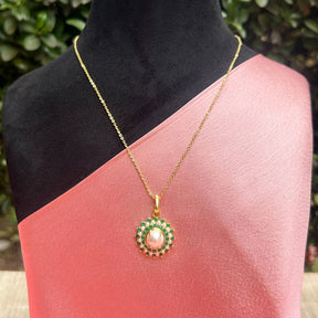 Mritali Green Pendant Set