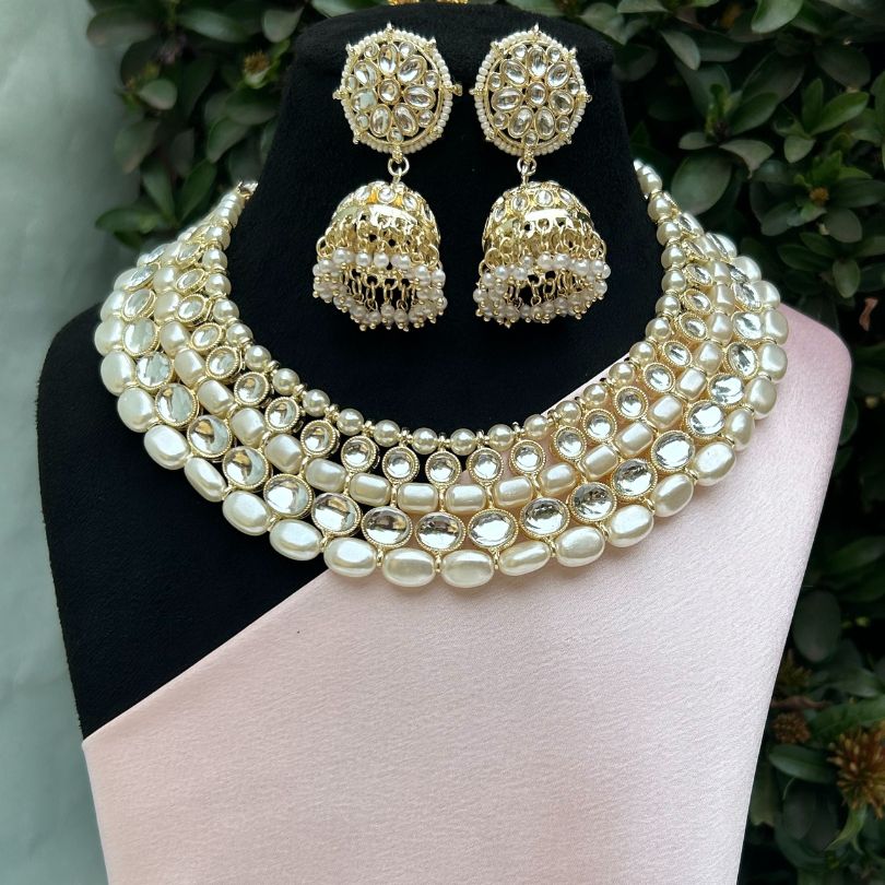 Sinhi Pearl Kundan Necklace Set