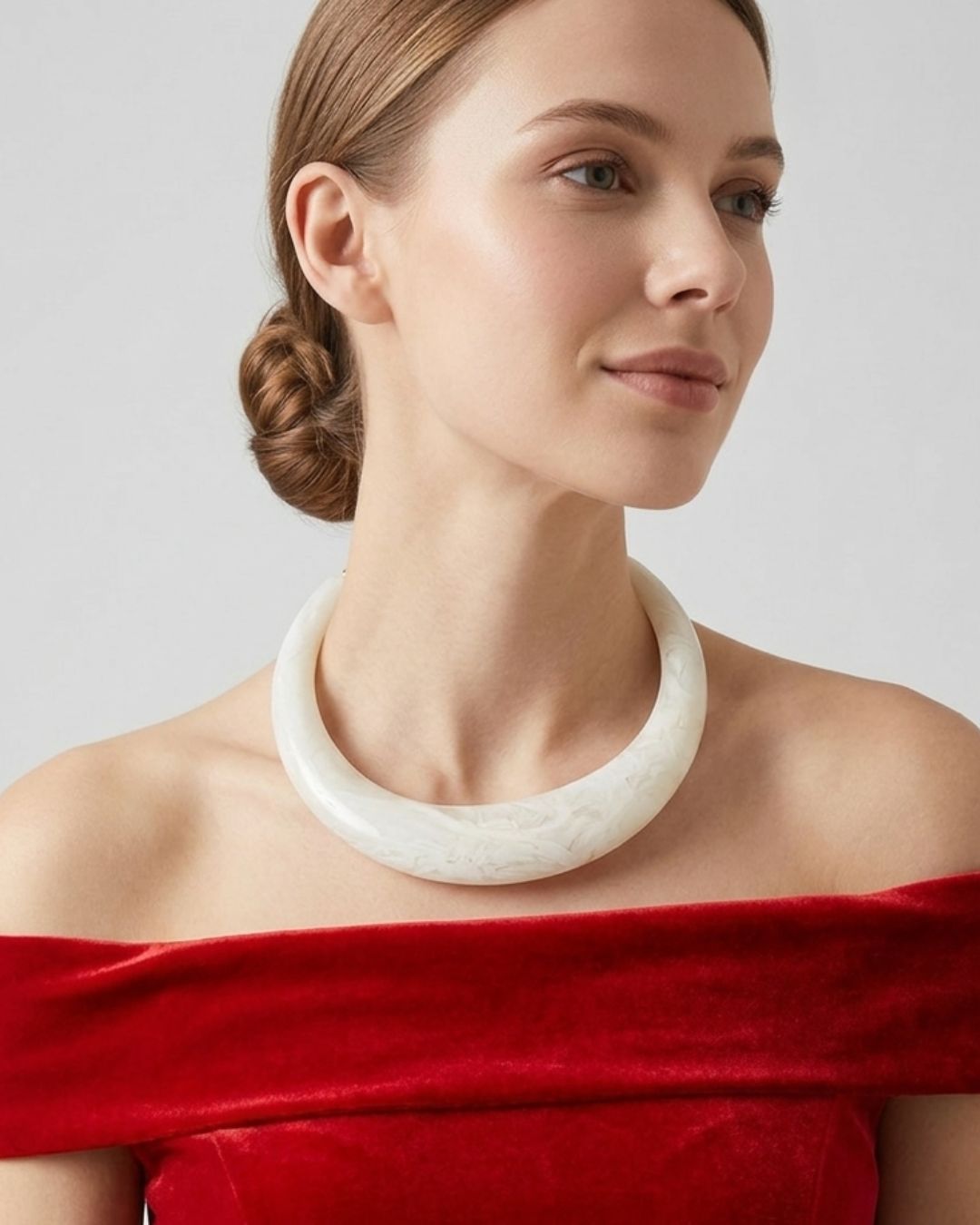 White Resin Acrylic Collar Necklace