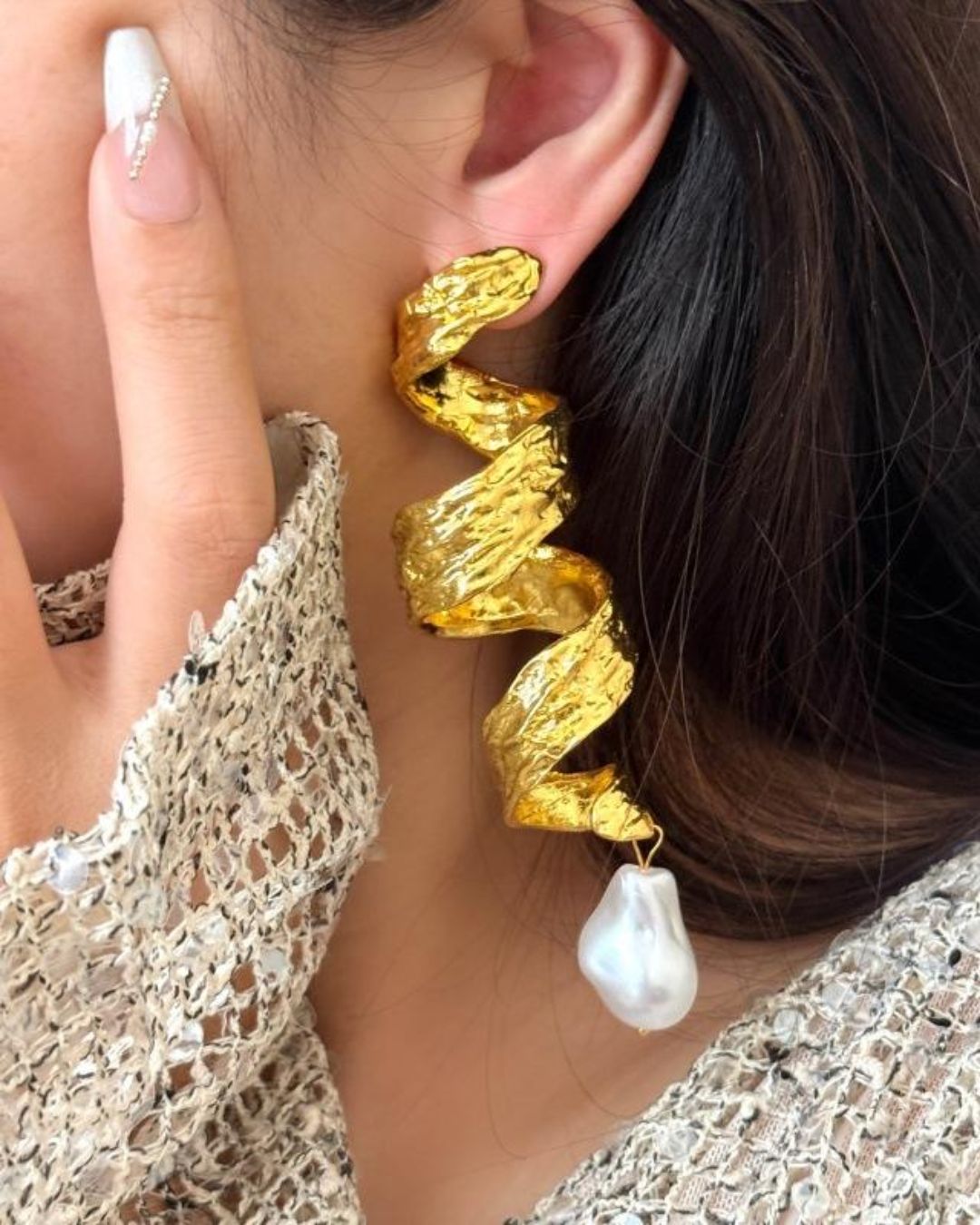 Retro Spiral Pearl Drop Earrings