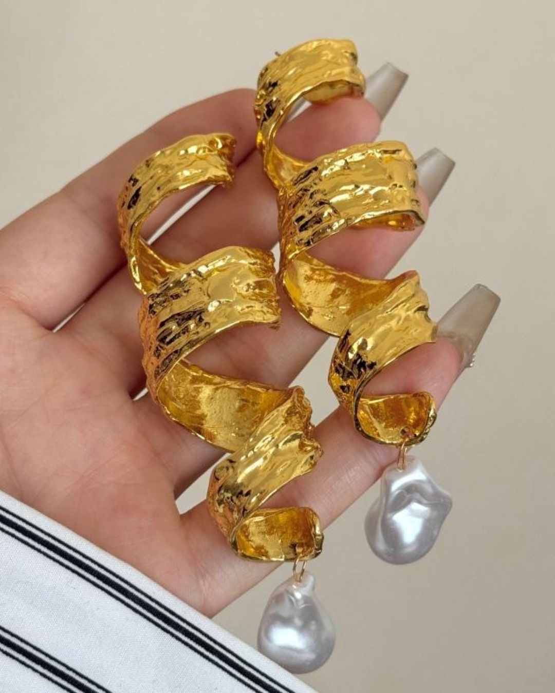Retro Spiral Pearl Drop Earrings