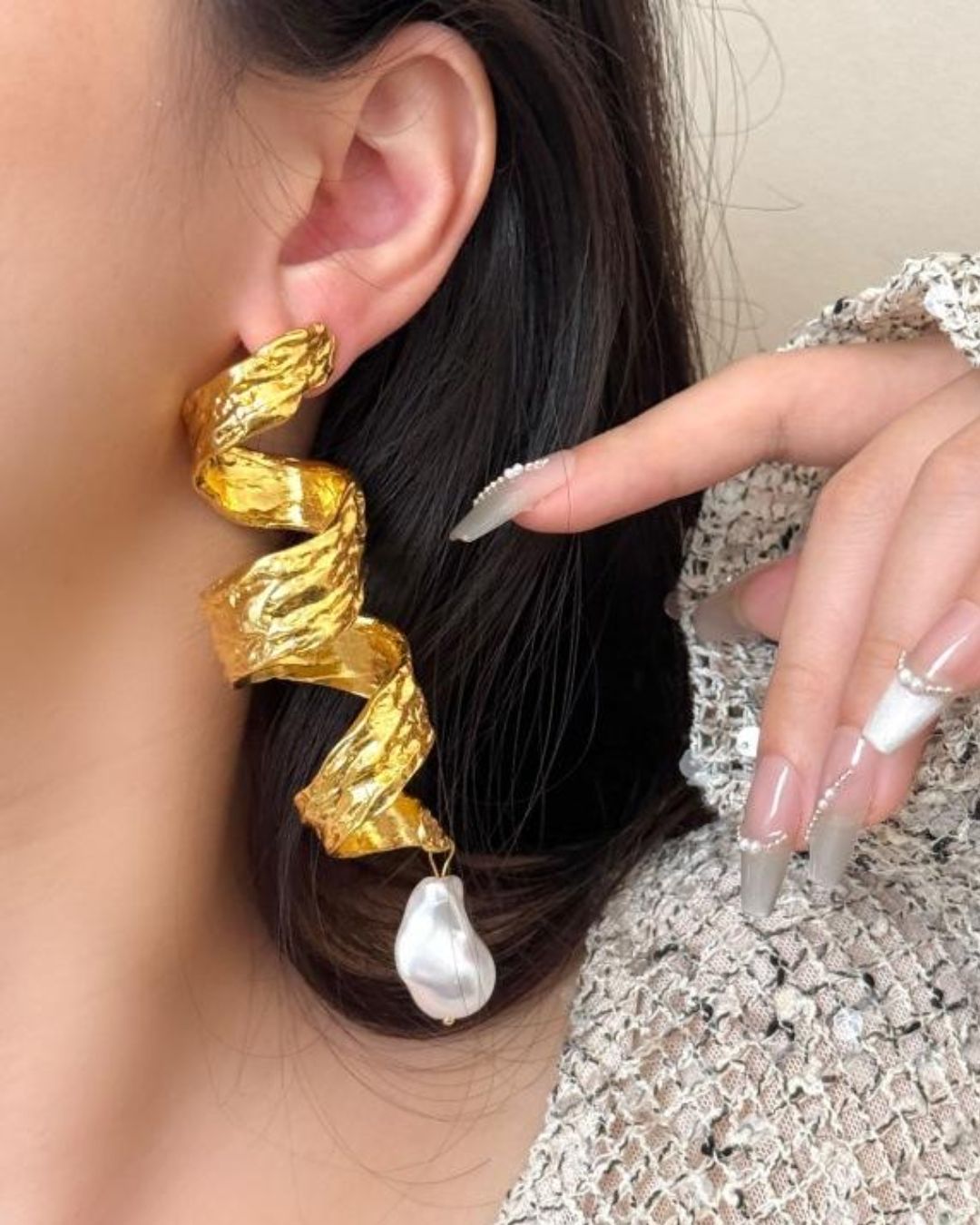 Retro Spiral Pearl Drop Earrings
