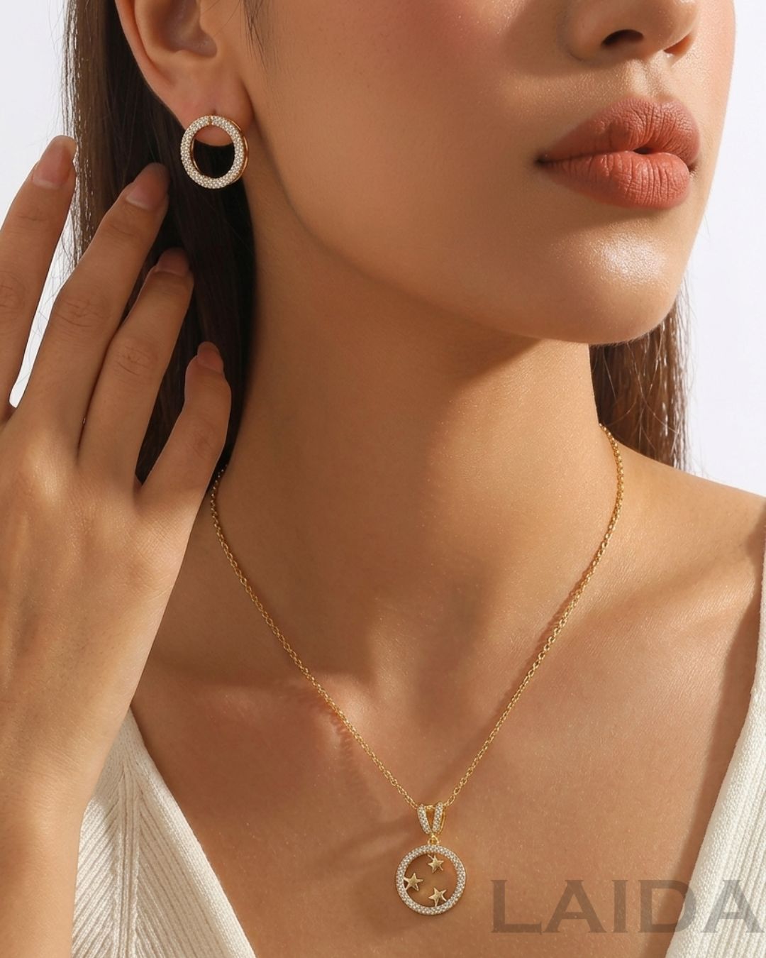 Golden Crystal Star Halo Pendant Set