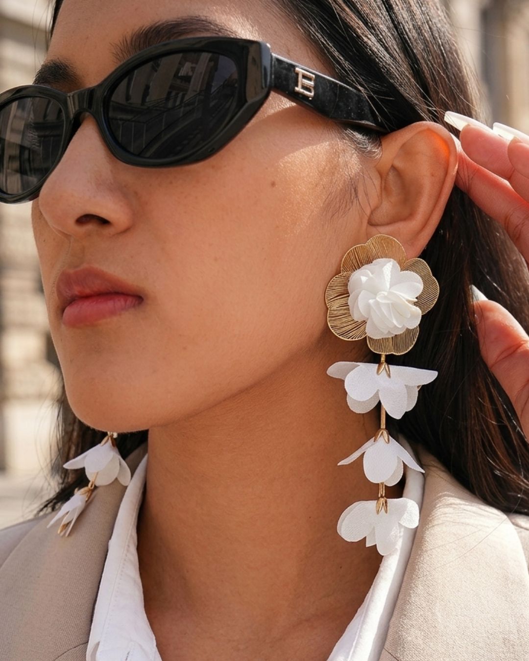 White Feather- lite Golden Flower Drop Earrings