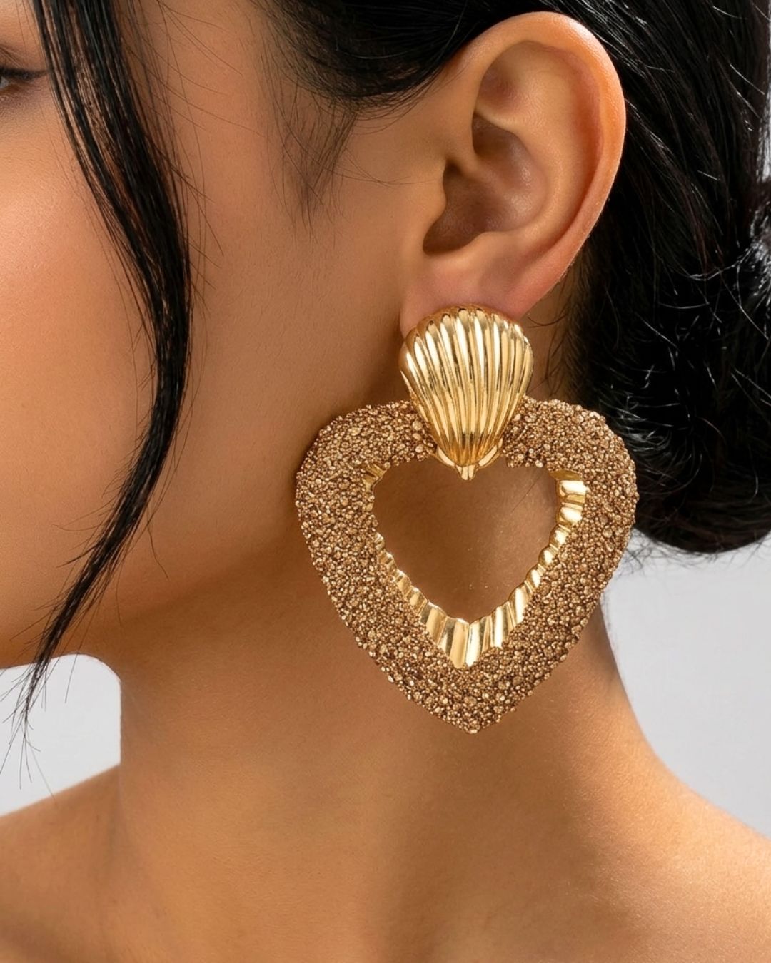 Bling Blogger Envy Golden Heart Earrings