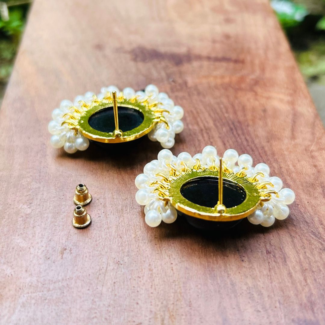 Black Round Pearl Stud Earrings