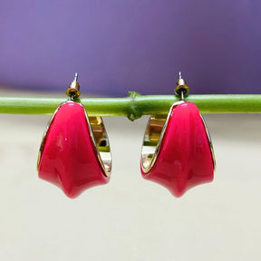 Chic Curve Pink Hoop Earrings