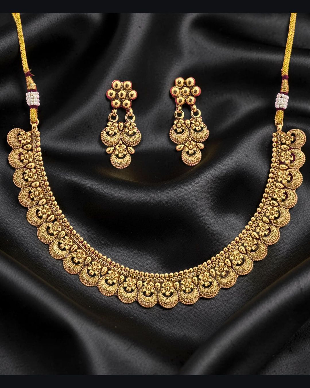 Hansini Antique Golden Necklace Set