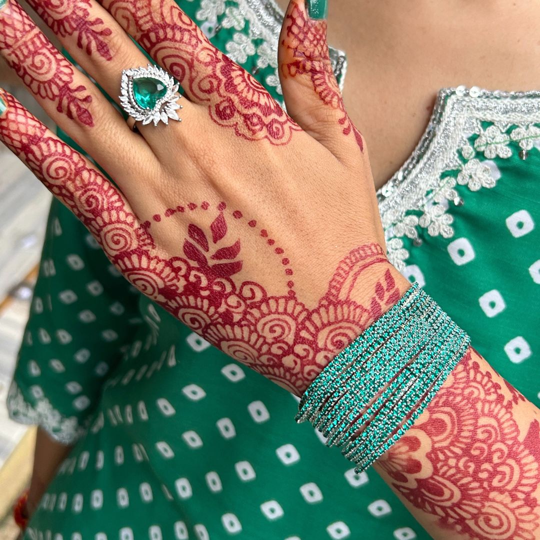 Stretchable Rama Green Bracelet - Pack Of 12