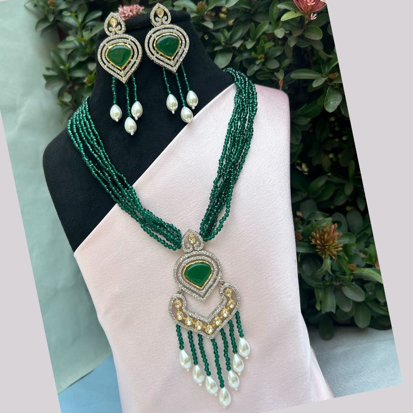 Laida Green Pendant Necklace With Earring