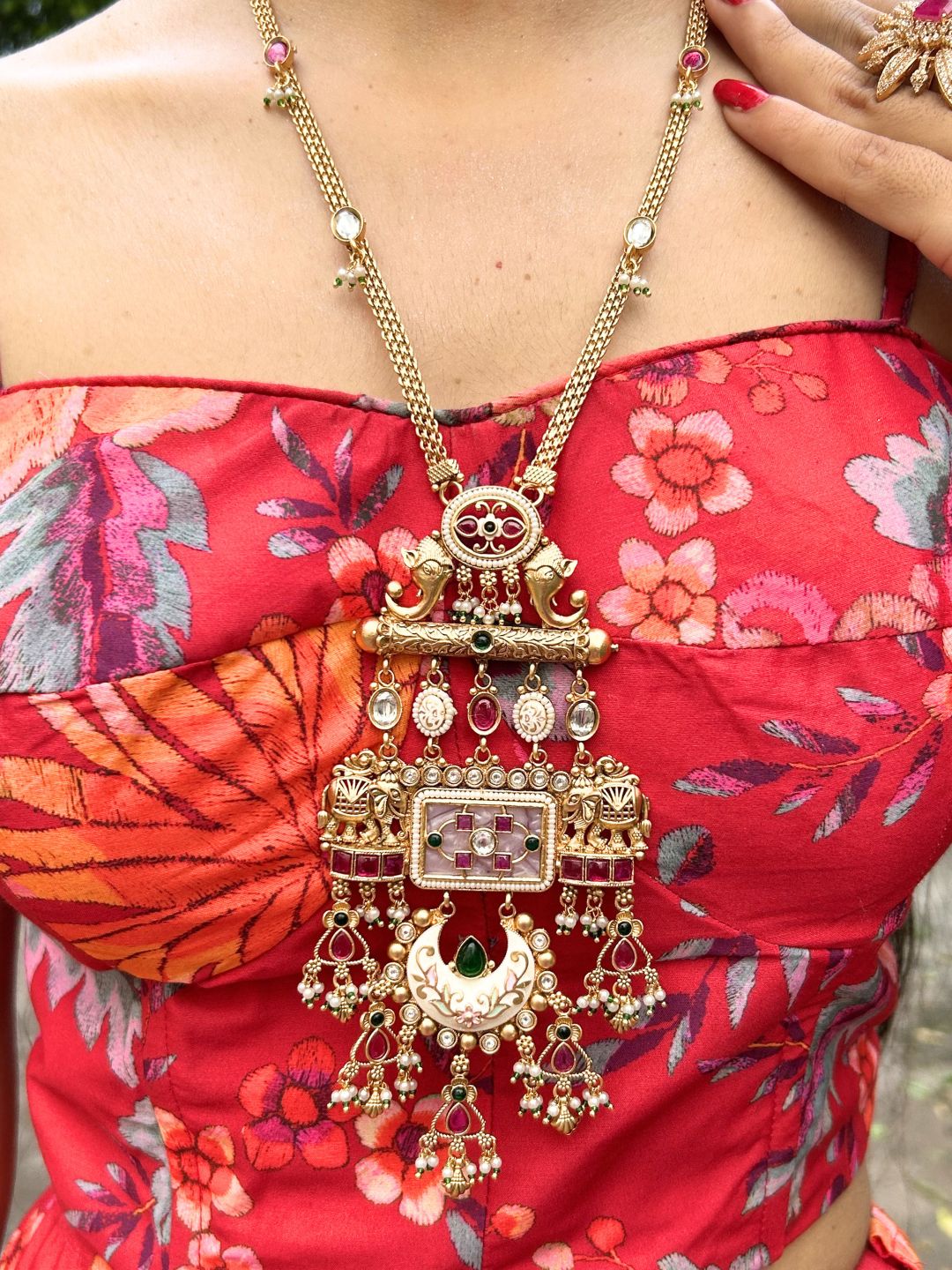 Noor-e-zewar Kundan Ruby Studded Necklace Set