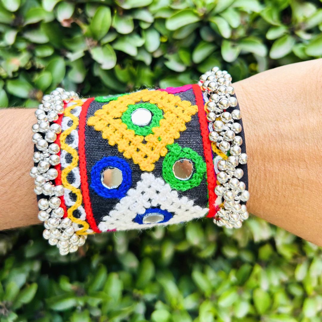 Navratri Special Premium Thread Mirror Ghungroo Bracelet / Kada