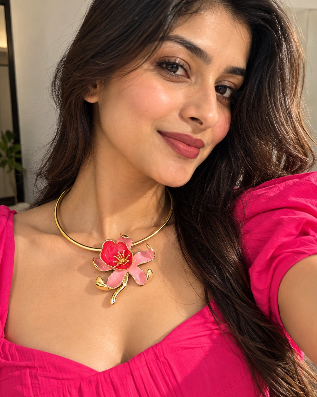 Pink Resin Flower Hasli Necklace