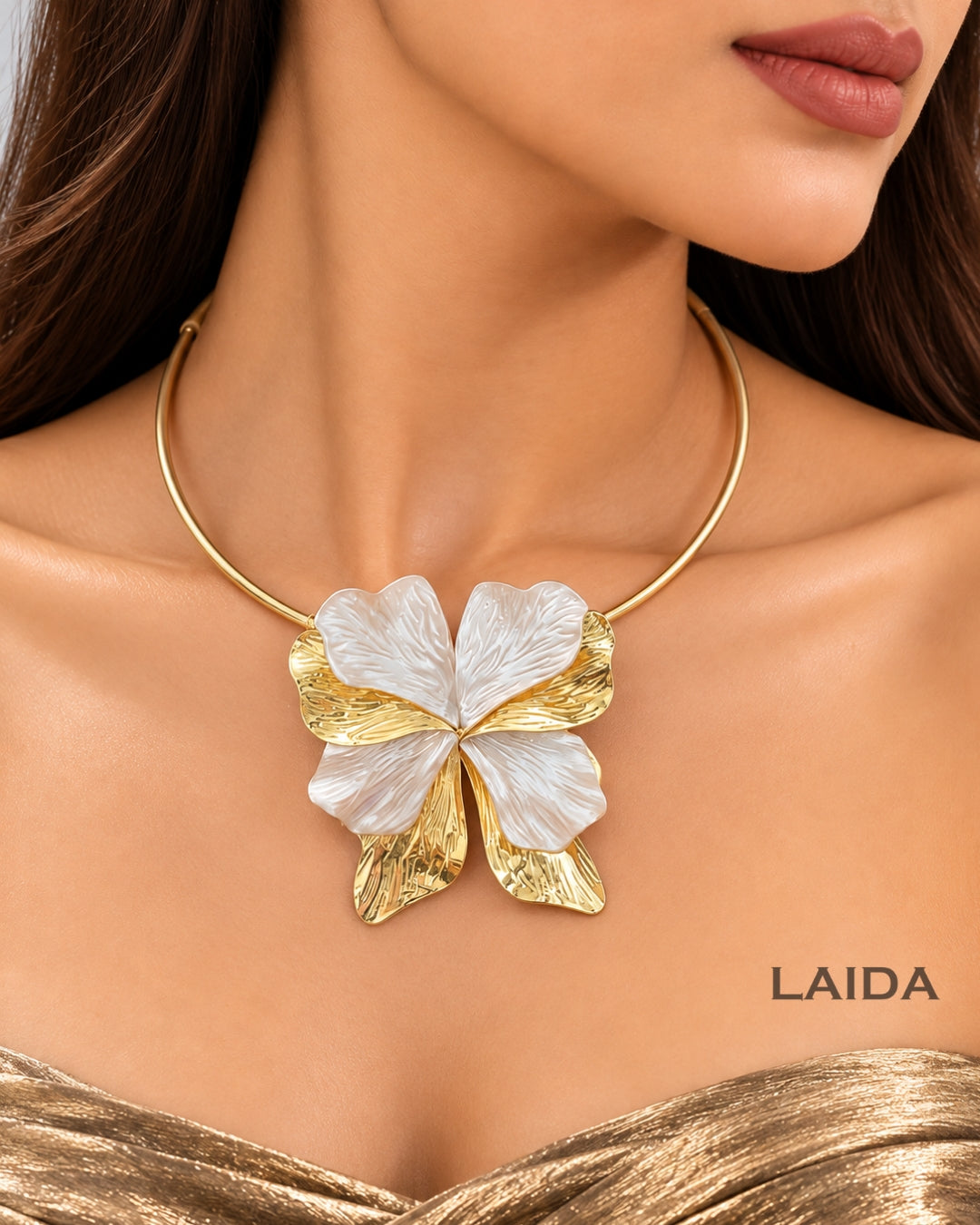 Two Toned Flower Hasli Necklace
