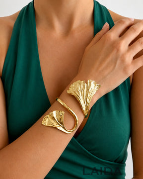 Golden Minimalist Leaf Bracelet
