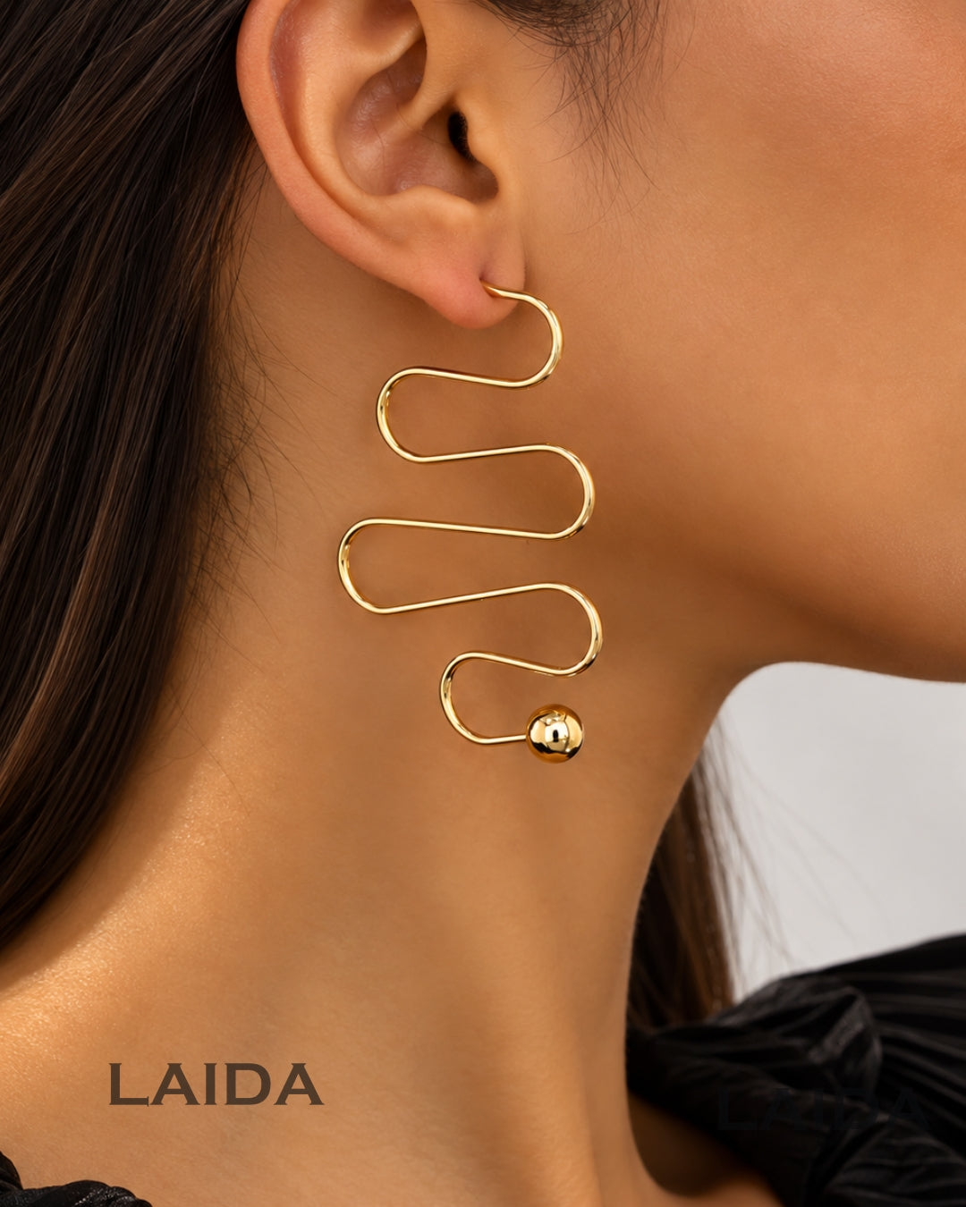 Golden Twisted Line Drop Earrings