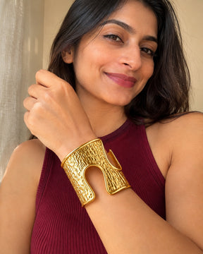 Golden Ruffled Texture Cuff Bracelet