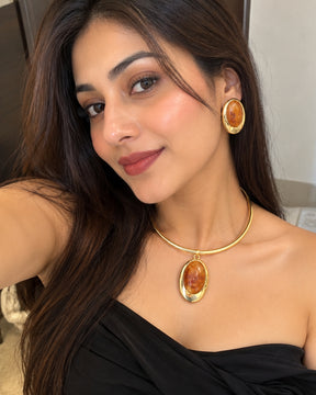 Brown Resin Hasli Necklace With Earrings