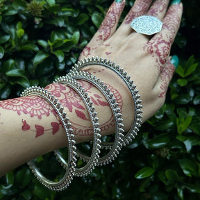 Laida Set of 4 Silver-Plated Oxidised Bangles