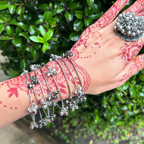 Laida Set of 8 Rhodium-Plated Oxidised Bangles