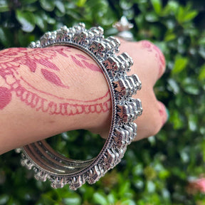 Laida Set of 4 German Silver Silver-Plated Oxidised Bangles