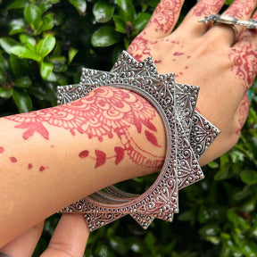 Laida Set of 4 Silver-Plated Oxidised Square Bangles