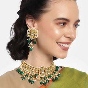 Laida Women Gold-Plated & Green Kundan Studded Jewellery Set